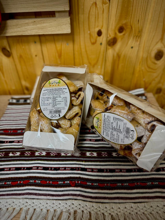 Cornulețe cu gem și nucă